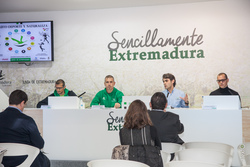 Fitur 2016 - Presentación Circuito de deportes y naturaleza de Extremadura 1
