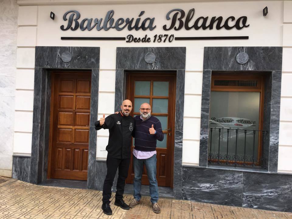 05-01-2017 Inauguración Barbería Blanco - Corte en directo Pepe Alba