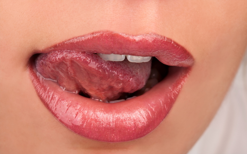 De qué color está tu lengua