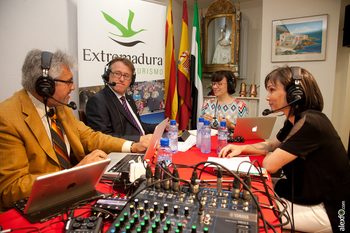 Especial programa de radio desde hogar extremeno de barcelona presentacion estrategia turismo gastro normal 3 2