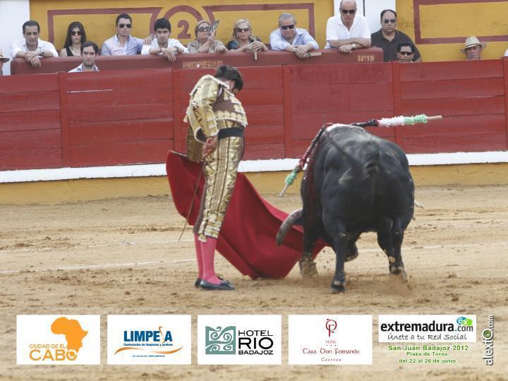 Morante de la Puebla -Toros Badajoz 2012 1b2c1_962c