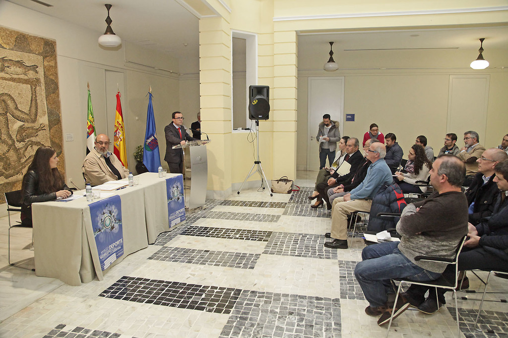 La Diputación de Badajoz aporta 250.000 euros para 15 federaciones deportivas