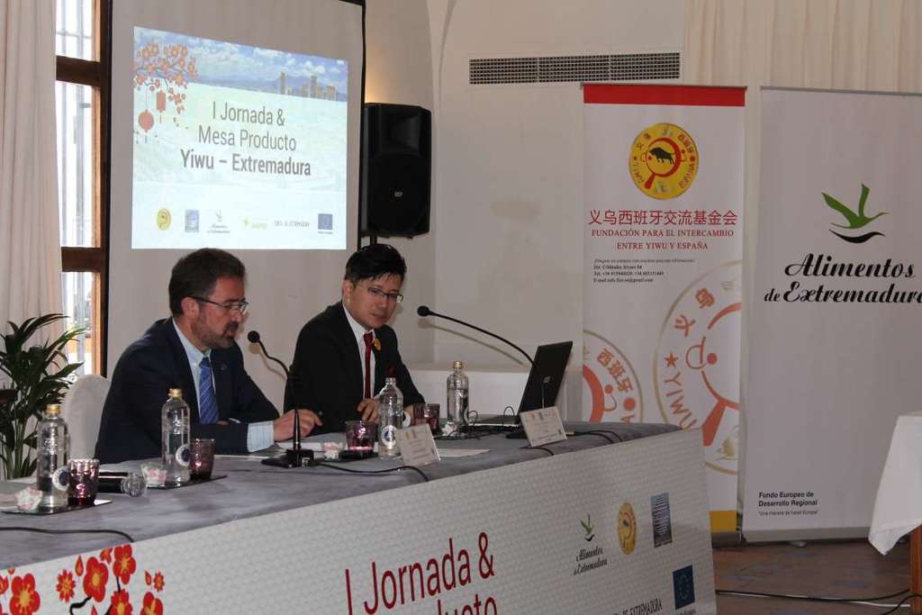 Empresas chinas de Yiwu estrechan relaciones comerciales con Extremadura