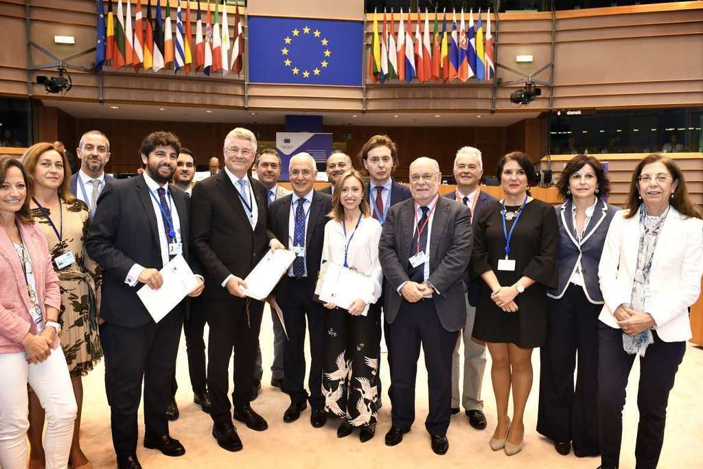 Extremadura participa en la elección del nuevo presidente del Comité Europeo de las Regiones en Bruselas