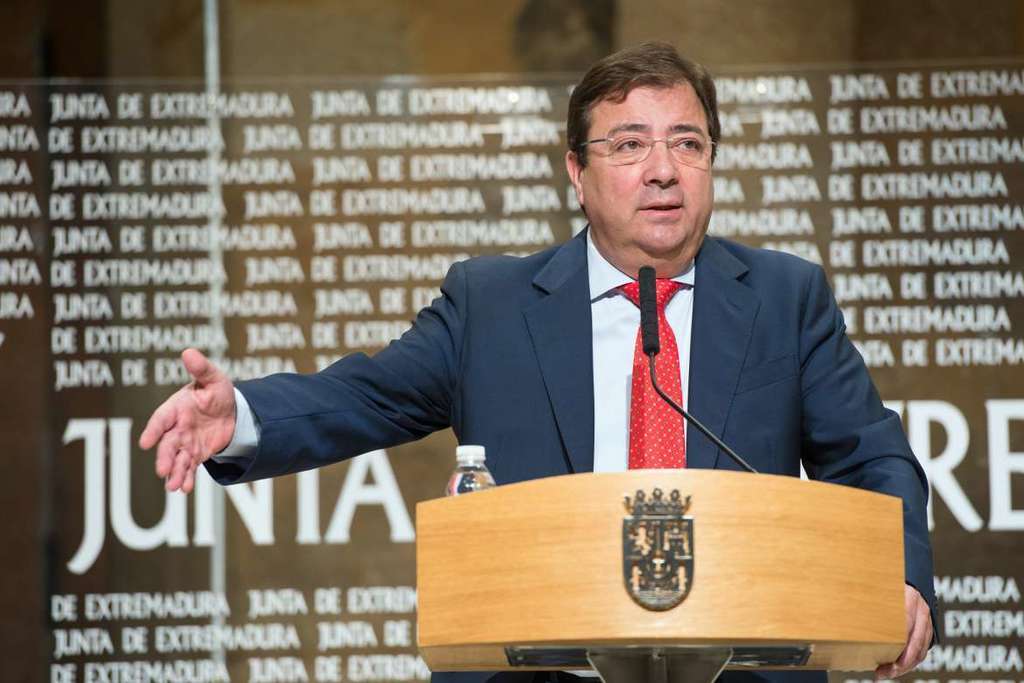 El Consejo de Gobierno aprueba la concesión de las Medallas de Extremadura a dos extremeños y a tres entidades