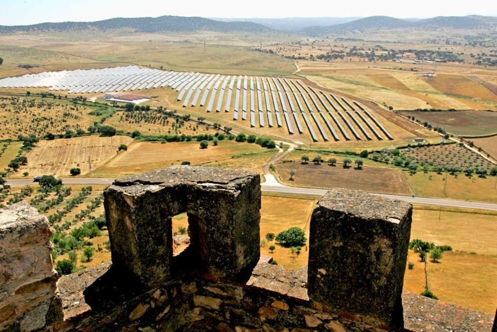 La Diputación de Badajoz prorroga el contrato de suministro eléctrico de origen 100% renovable