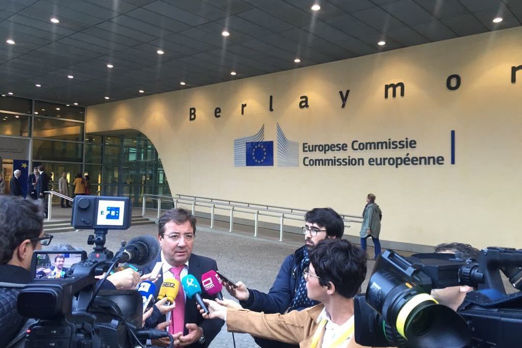 Fernández Vara apela en el Comité Europeo de las Regiones a la legalidad para resolver la crisis en Cataluña