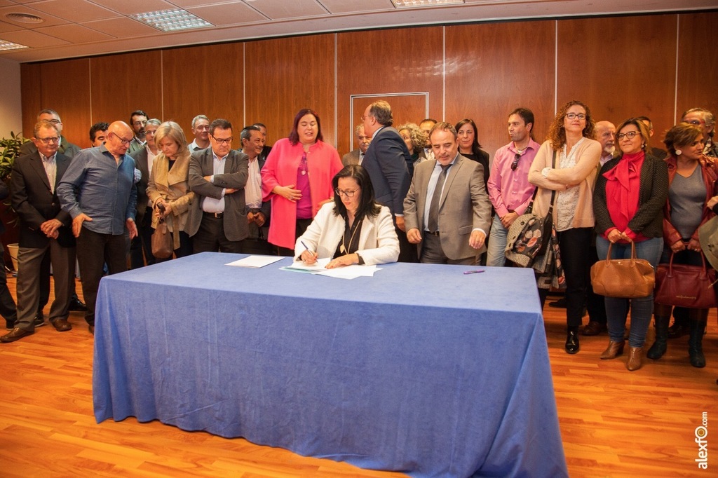 OPC Extremadura firma la adhesión al Pacto por el Ferrocarril