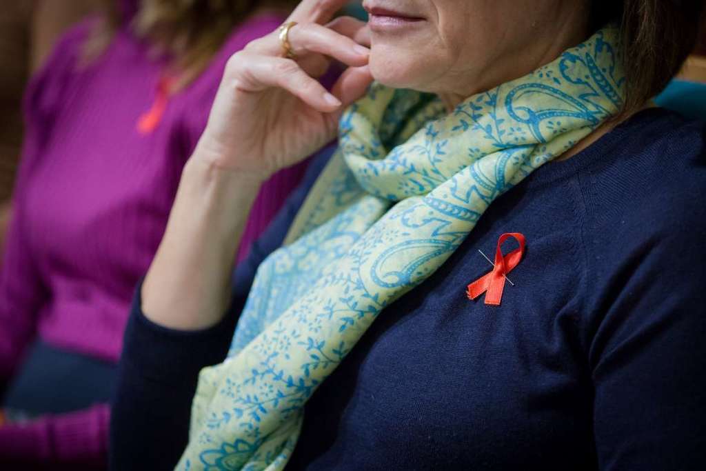 El consejero de Sanidad presenta las actividades del Día Mundial de la Lucha contra el SIDA