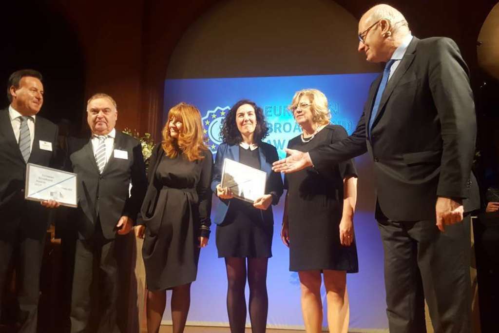El proyecto de la Junta de despliegue de redes de fibra óptica en los ayuntamientos resulta finalista en los premios Broadband Europe