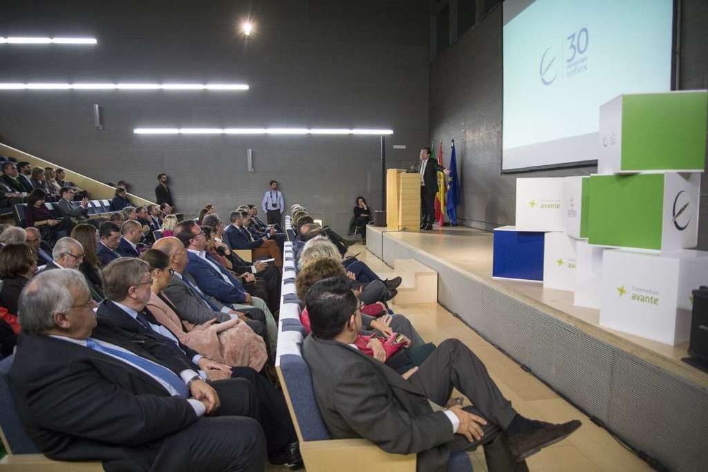 El presidente de la Junta de Extremadura pone el valor el gran trabajo realizado por SOFIEX es sus 30 años de vida