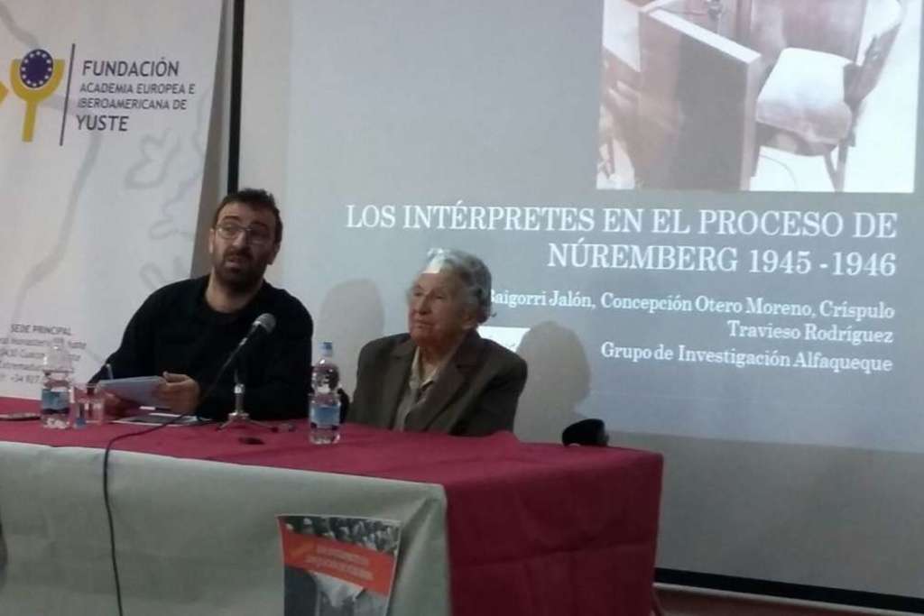 Esther Gutiérrez asiste a la Semana Cultural del instituto de Segura de León