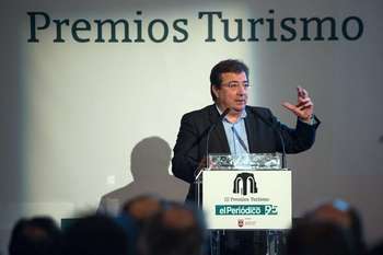 180413 presidente entrega premios turismo periodico ext 6 normal 3 2