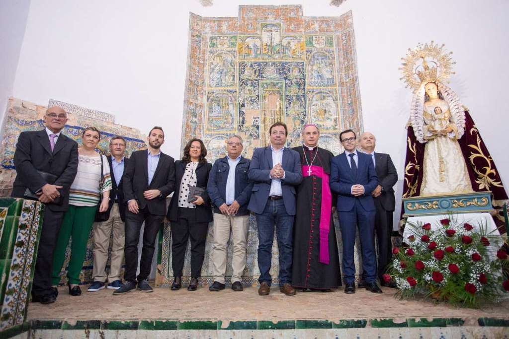 Fernández Vara valora las posibilidades de futuro del turismo religioso y espiritual en nuestra región