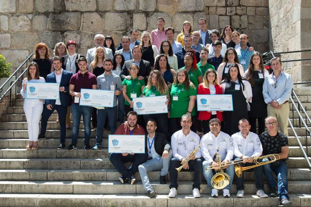Entregados los premios Expertemprende a seis proyectos empresariales de jóvenes estudiantes extremeños de FP