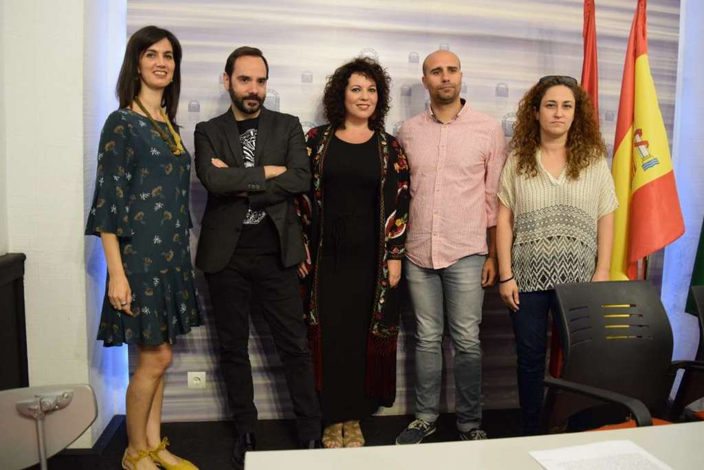 La secretaria general de Cultura señala que el concierto de la soprano Carmen Solís y el pianista Rubén Fernández “viene a enriquecer aún más el panorama cultural” de Extremadura