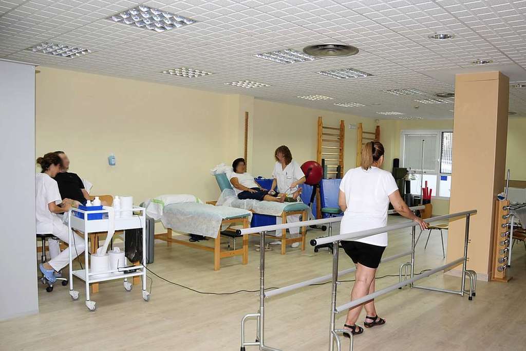 El Área de Salud de Plasencia estrena las nuevas instalaciones de la Unidad de Fisioterapia