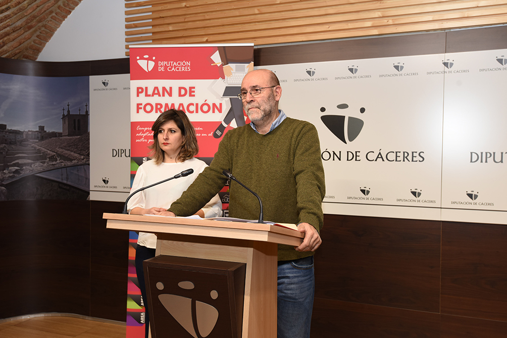 Más de 3.000 trabajadores y trabajadoras de la administración provincial y local se beneficiarán del Plan de Formación de la Diputación de Cáceres