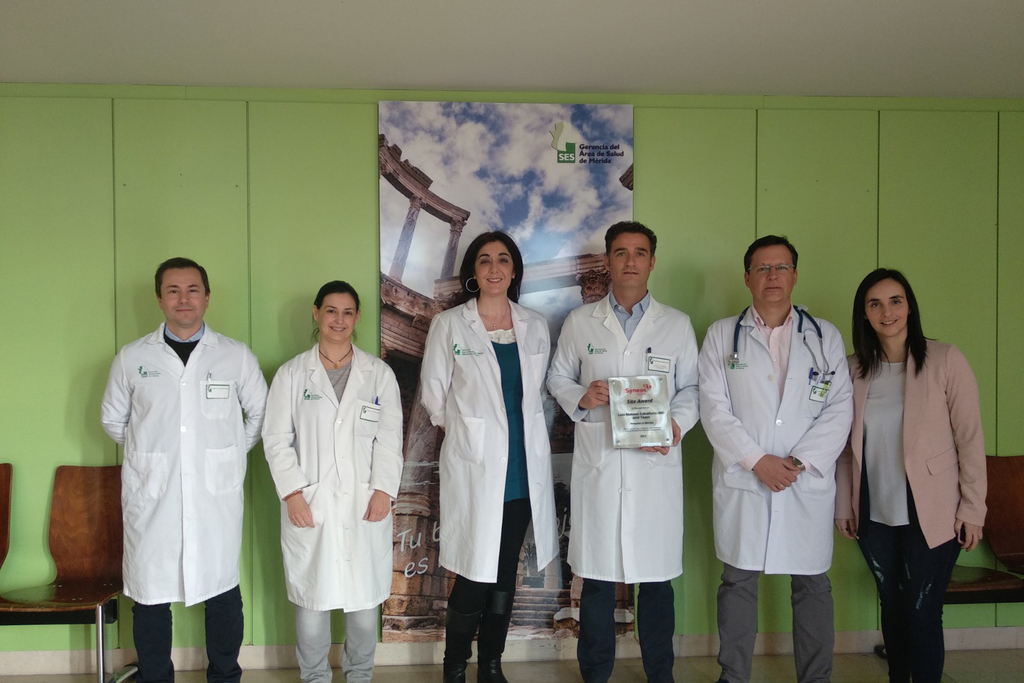El Servicio de Neumología del Hospital de Mérida, Premio Syneos por la calidad de su trabajo en un ensayo clínico sobre EPOC