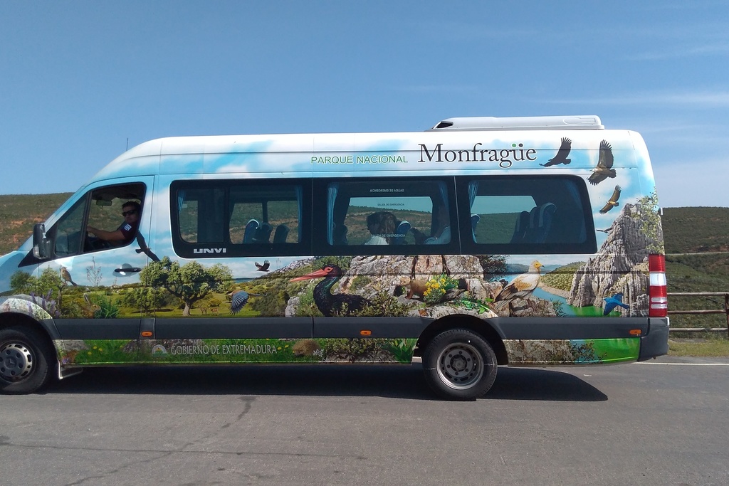 El servicio de microbuses del Parque Nacional de Monfragüe ha sido utilizado por más de 34.000 visitantes en 2018